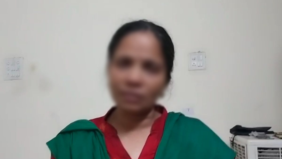 ‘मैं मिलने जाती हूं तो…’ महिला तहसीलदार ने कलेक्टर और SDM पर लगाया गंभीर आरोप, महिला आयोग से की शिकायत, ये है पूरा मामला