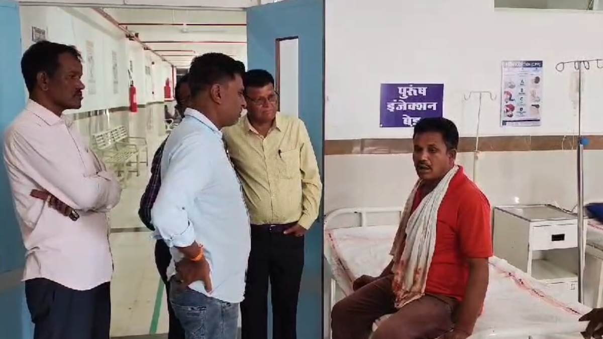 रेत माफियाओं के हौसले बुलंद: ट्रैक्टर-ट्रॉली जब्त कर ला रहे वनकर्मियों पर किया हमला, दो घायल