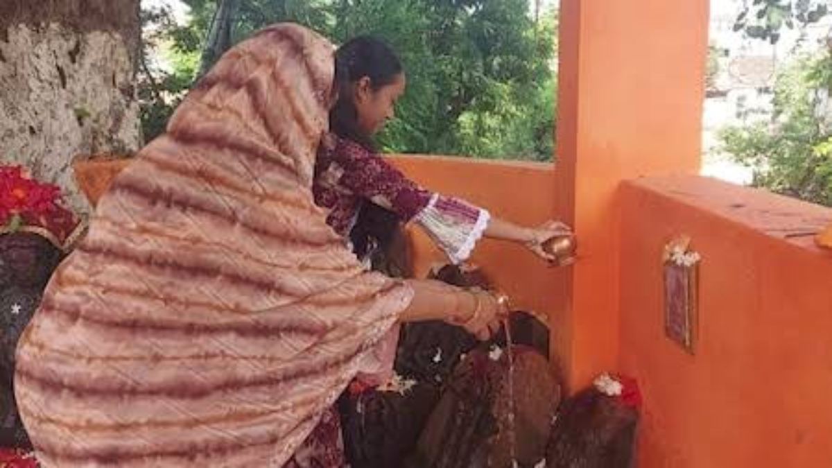 Kuldevi Kya Hai: कुलदेवी कौन है? जानिए क्यों जरूरी है नवरात्रि में कुलदेवी की पूजा…