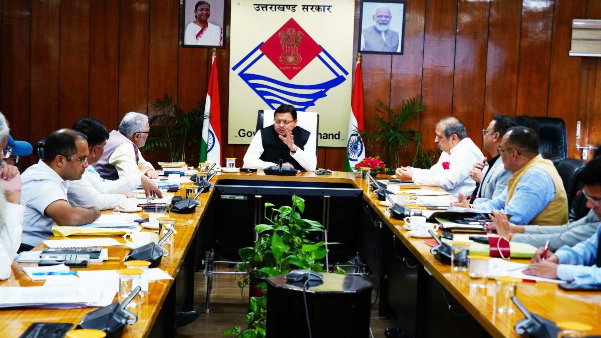 न्याय विभाग की समीक्षा बैठक: CM धामी ने राज्य के मामलों में ठोस पैरवी पर दिया जोर, कहा- हमें नई कार्य संस्कृति…