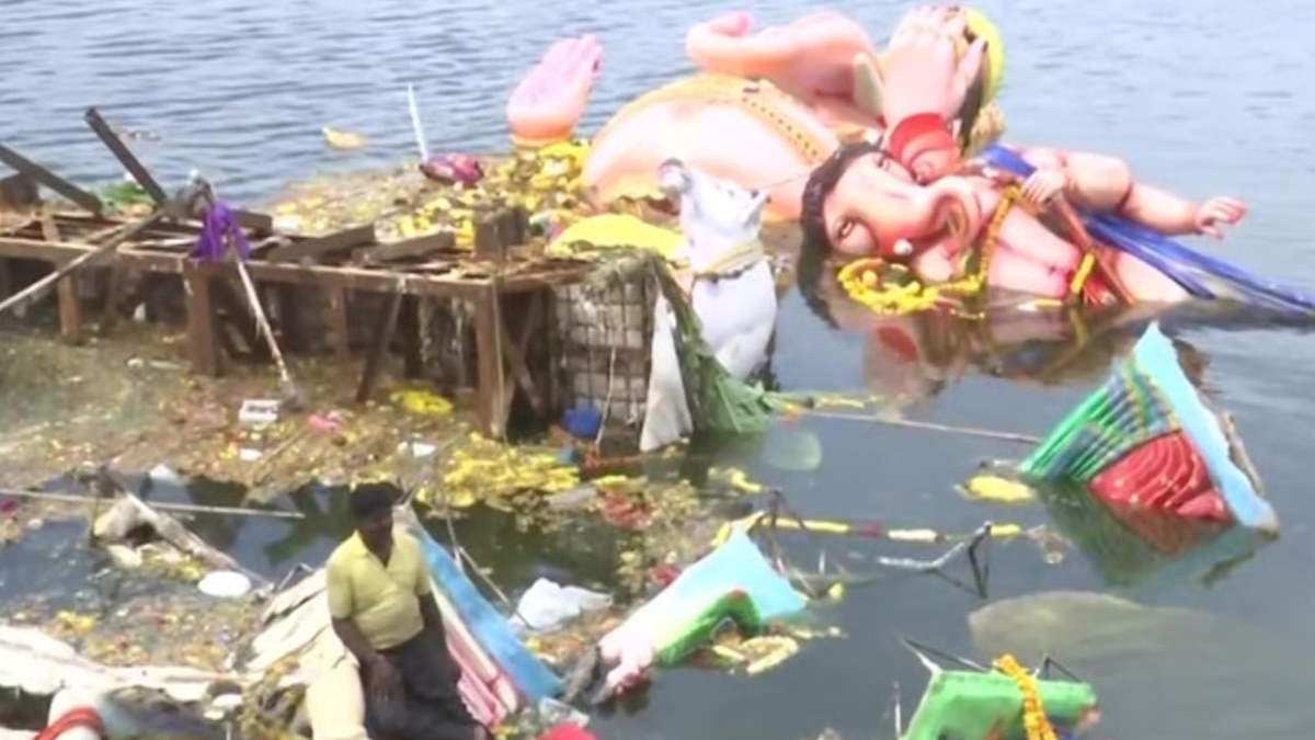 मूर्ति विसर्जन के बाद मची गंदगी पर हाई कोर्ट ने लिया संज्ञान, नगरीय प्रशासन सचिव से मांगा हलफनामा…
