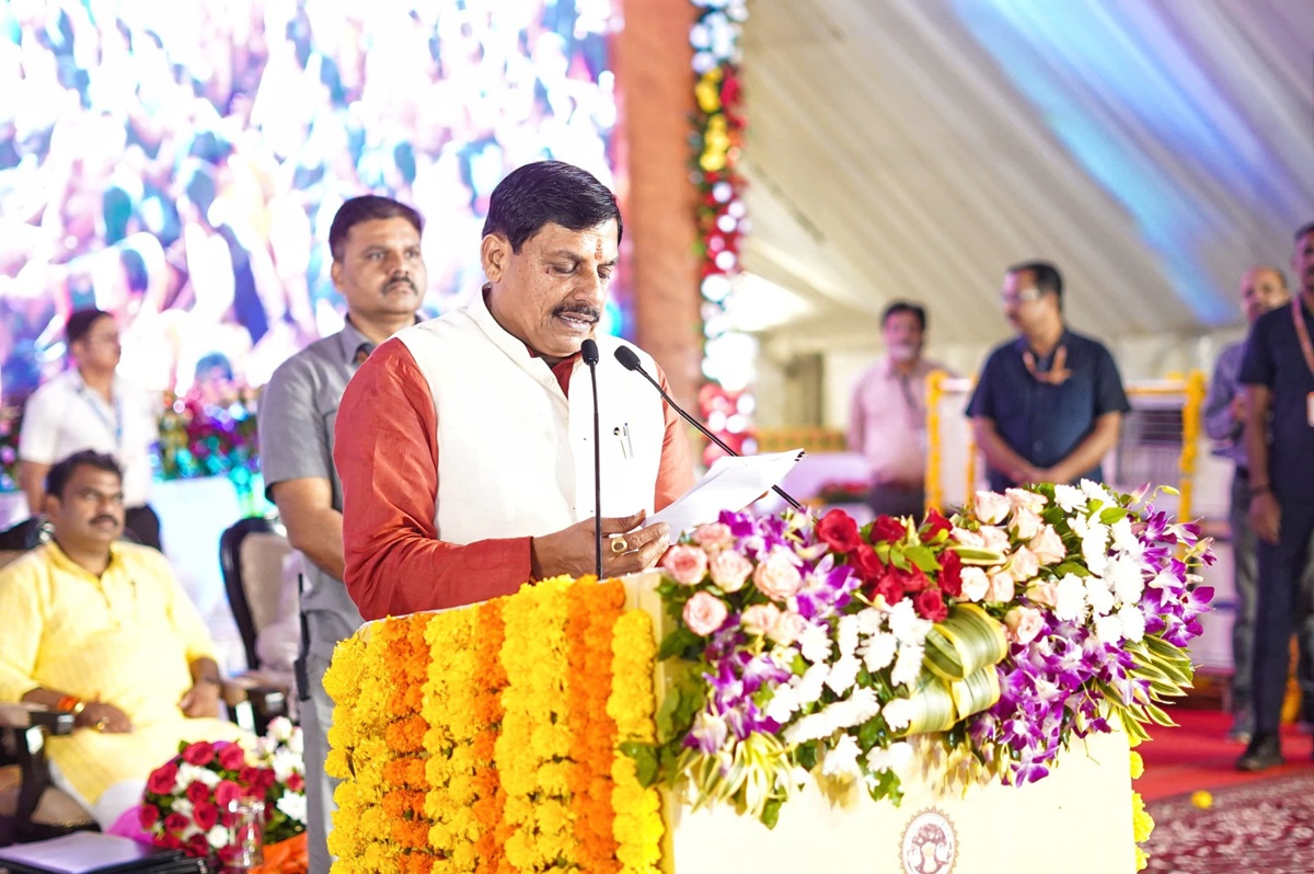 उज्जैन: CM डॉ. मोहन यादव ने 658 करोड़ की विकास परियोजनाओं का किया भूमिपूजन, कहा-  50 हजार लोगों को मिलेगा रोजगार, सिंहस्थ से भारत करेगा दुनिया का नेतृत्व