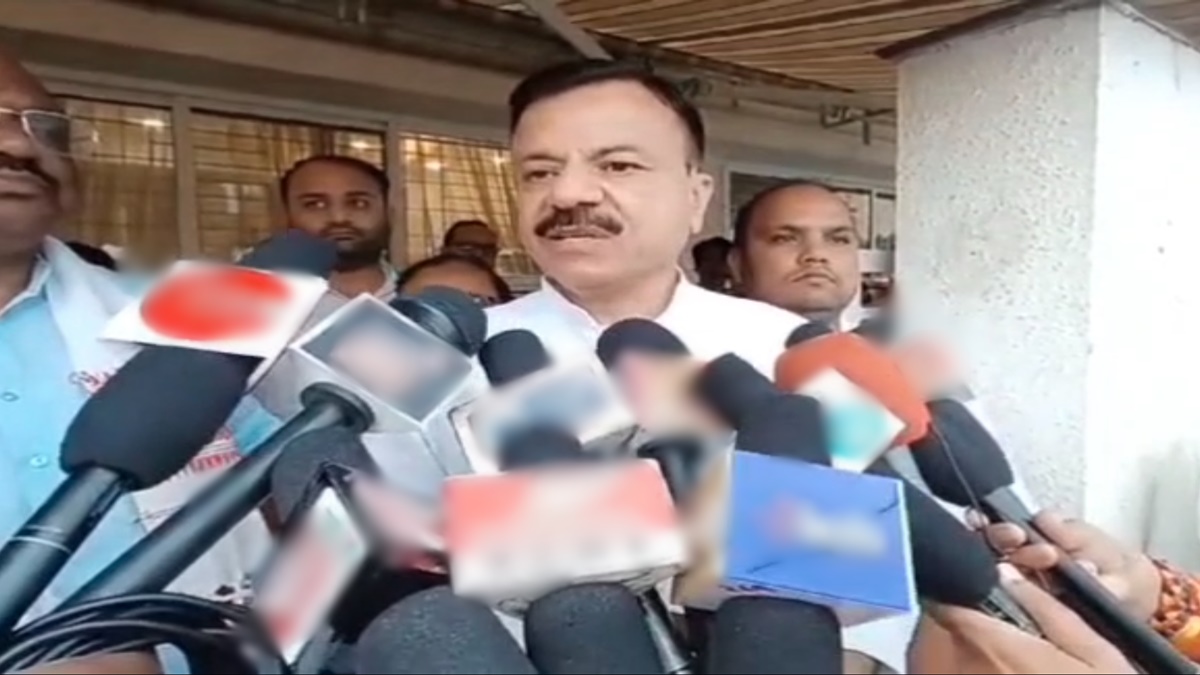 ‘अतिथि शिक्षक हमारे बच्चे की तरह, हम उनके गार्जियन…’ जानिए ‘मेहमान’ वाले बयान के बाद अब क्या बोले स्कूल शिक्षा मंत्री?