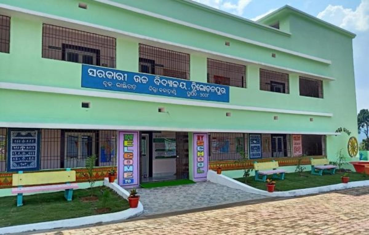 ओडिशा : छात्रों की वर्दी के बाद स्कूल भवनों को मिल सकता है नया रंग