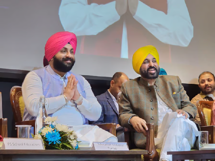 पंजाब : 20 हजार स्कूलों में मेगा पीटीएम शुरू, मंत्री और सीएम मान भी शामिल