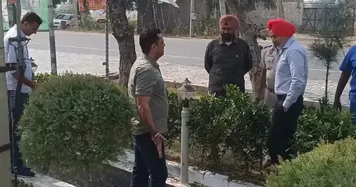 पेट्रोल पंप के बाद अब घर को भी उड़ाने की मिली धमकी