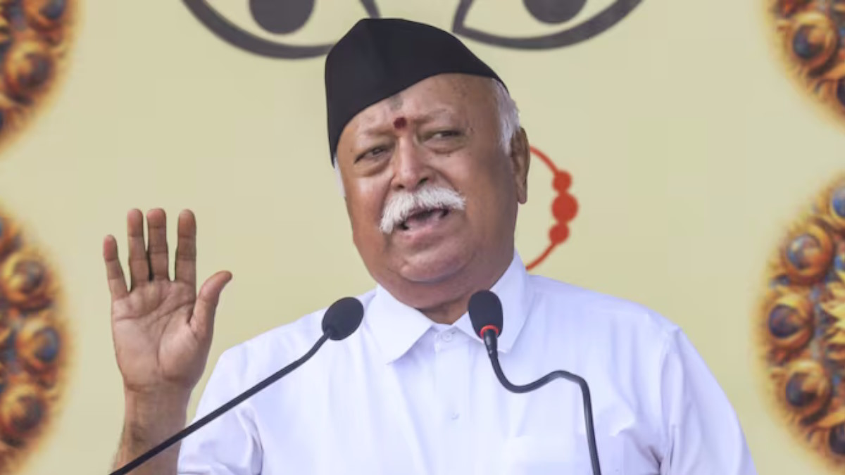 विजयादशमी उत्सव : संघ प्रमुख मोहन भागवत ने कहा- हिंदू धर्म सार्वभौमिक, सनातन, ब्रह्मांड के साथ आया अस्तित्व में…