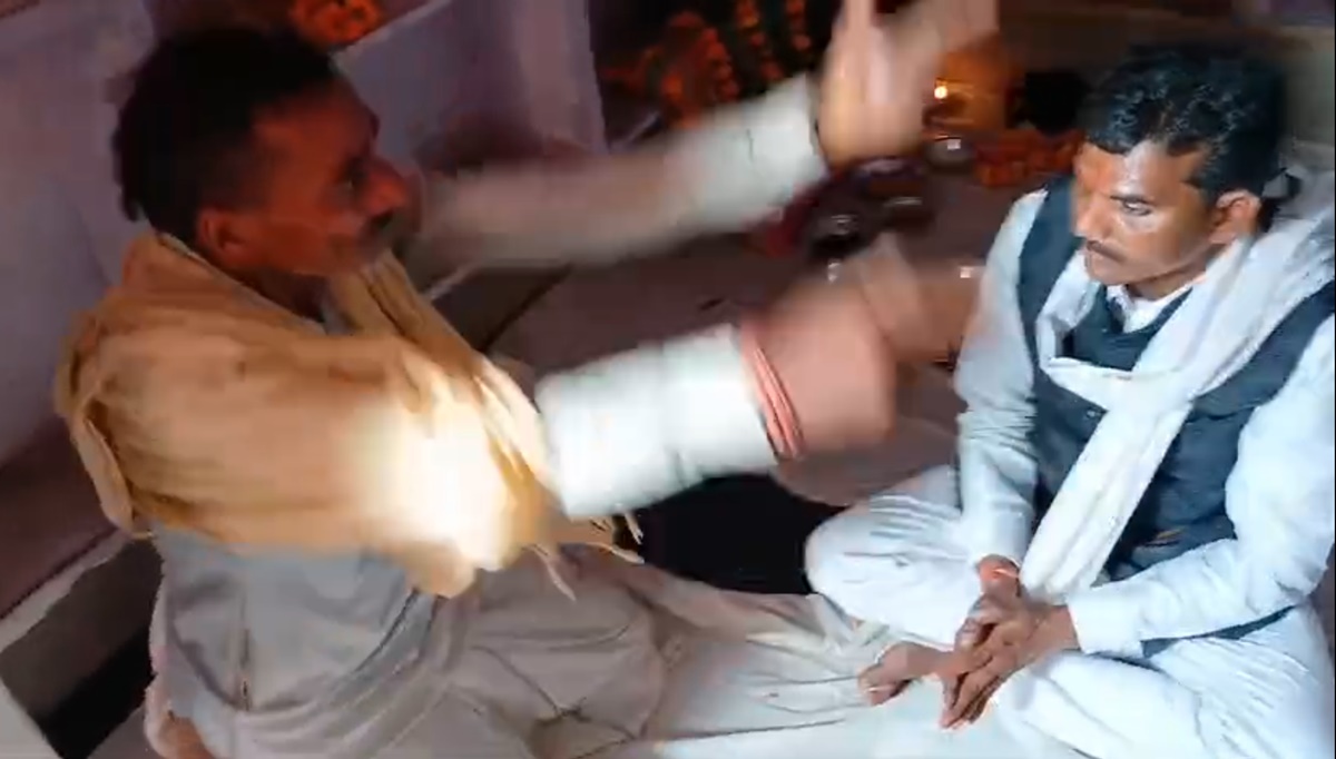 VIDEO: चुनाव कार्यालय उद्घाटन के दौरान कार्यकर्ता को आई ‘माता’, कांग्रेस प्रत्याशी से कह दी यह बात