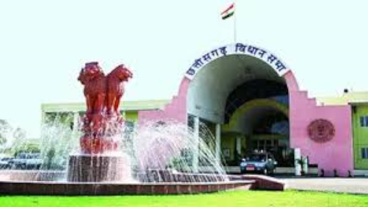 LIVE : छत्तीसगढ़ विधानसभा का शीतकालीन सत्र शुरू, सदन के पटल पर रखे जाएंगे पांच संशोधन विधेयक…