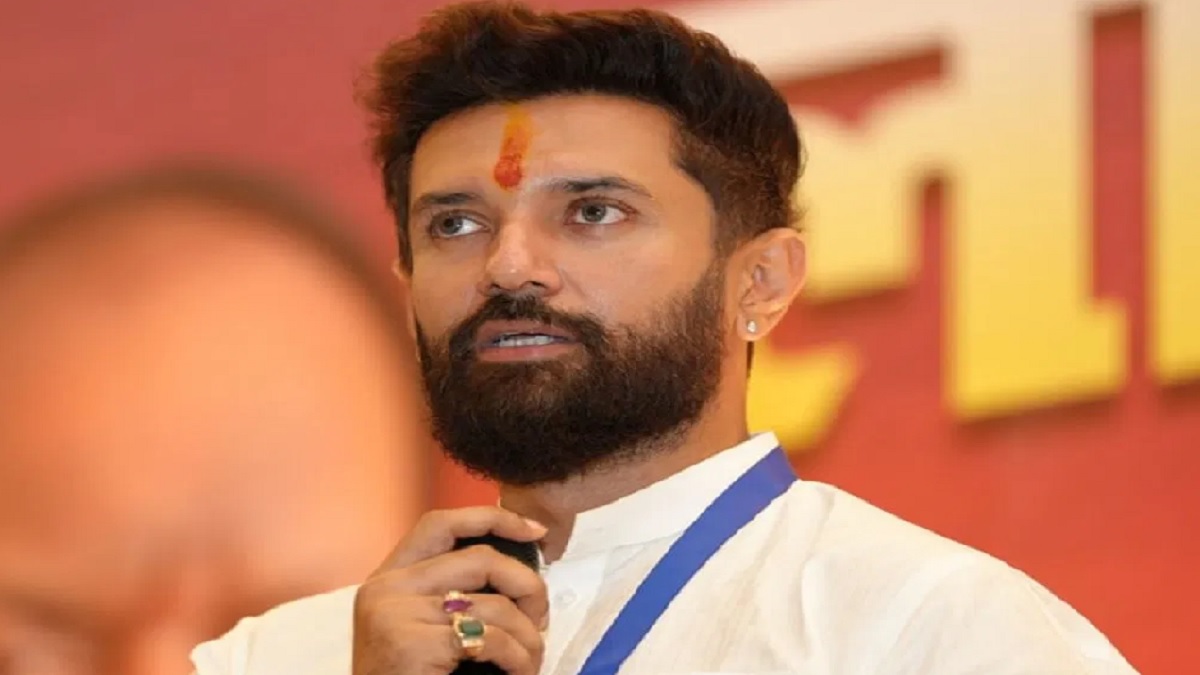 Bihar Politics: चिराग पासवान को लगा बड़ा झटका, पार्टी के दिग्गज नेता ने दिया इस्तीफा, जानें वजह?