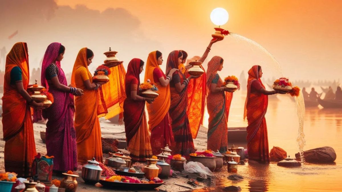 Chhath Puja 2024: उदयमान सूर्य को अर्घ्य देने के साथ  छठ महापर्व का हुआ समापन, व्रतियों ने मांगी सुख-समृद्धि की कामना