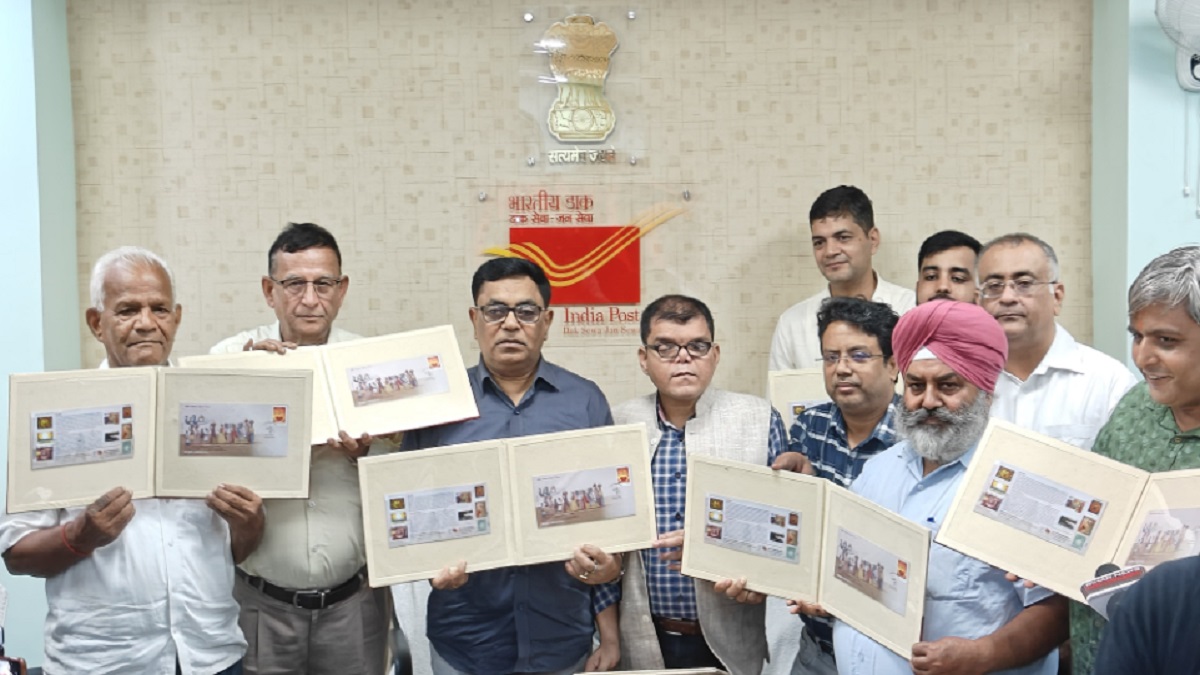 Bihar News: छठ पूजा पर डाक विभाग ने किया विशेष आवरण का विमोचन, सभ्यता-संस्कृति को बनाए रखना उद्देश्य