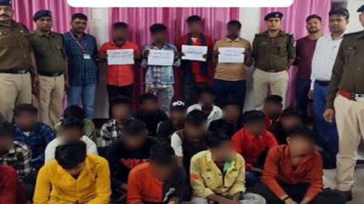 मुजफ्फरपुर में मानव तस्कर के बड़े गिरोह का पर्दाफाश, 19 बच्चों को चंगुल से छुड़ाया, 4 तस्कर गिरफ्तार