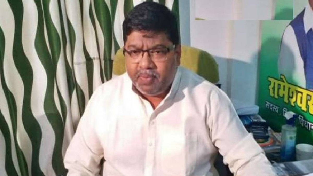 CM नीतीश को लगा बड़ा झटका, वरिष्ठ नेता रामेश्वर महतो ने JDU से दिया इस्तीफा, मुख्यमंत्री और पार्टी पर लगाया गंभीर आरोप