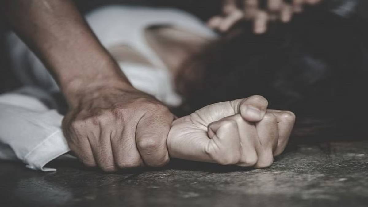 युवती से 6 साल तक रेप: दरिंदे ने वीडियो बनाकर लूटी अस्मत, पढ़ें दरिंदगी की इनसाइड स्टोरी…