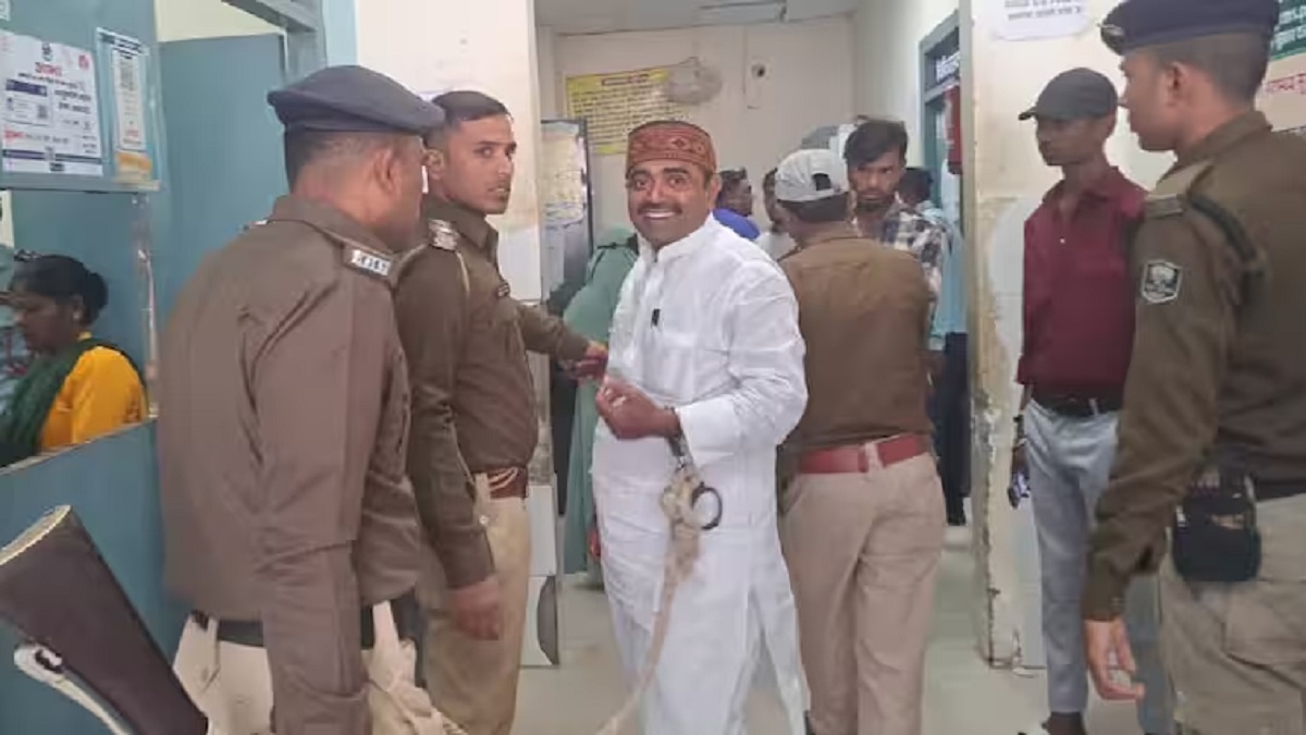 Vijay Gop Arrested: राजद नेता विजय गोप गिरफ्तार, जीत का जश्न मनाकर लौट रहे पैक्स अध्यक्ष को मारी थी गोली