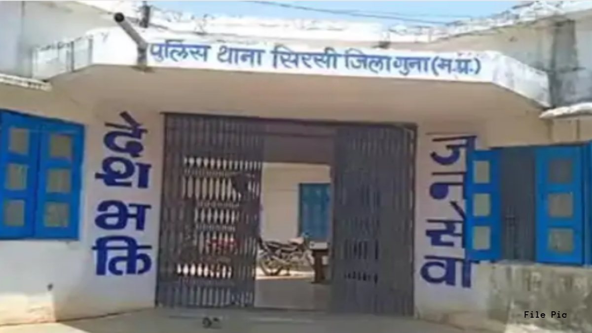 नाबालिग से दुष्कर्म की कोशिश: बहला फुसलाकर जंगल में ले गया, आरोपी के चंगुल से बिना कपड़ों के भाग निकली बच्ची, मामला दर्ज