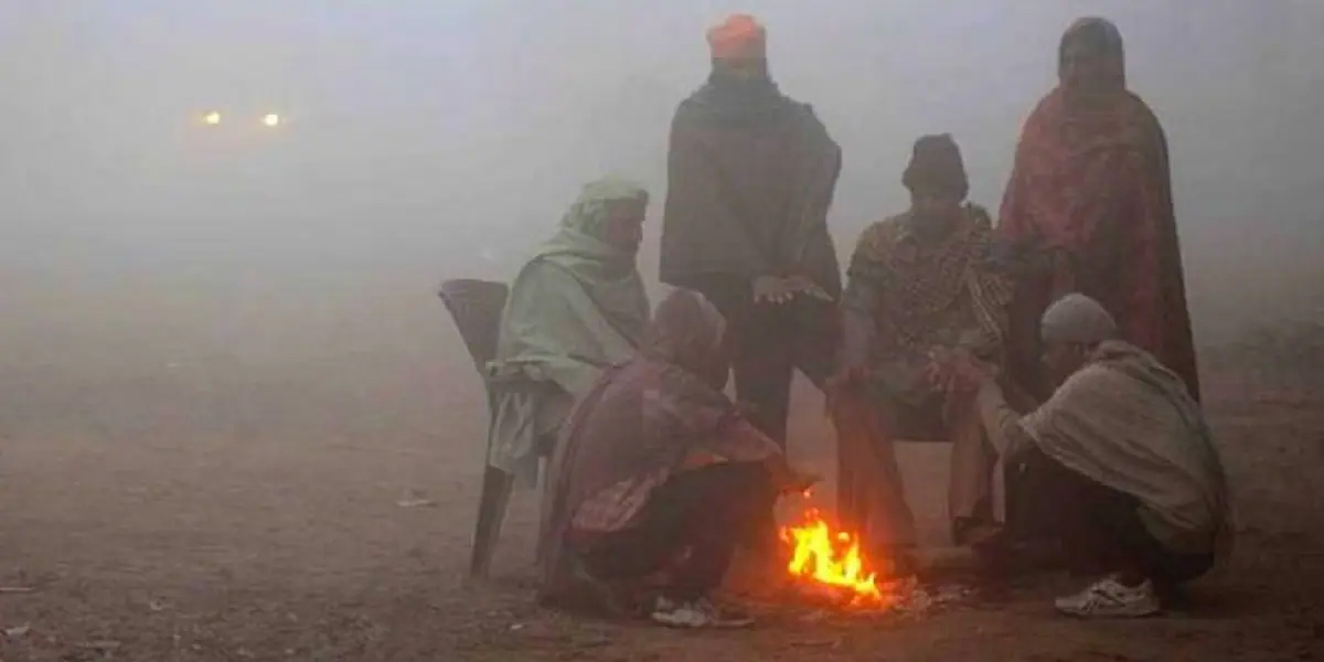 Delhi Weather :दिल्लीवालों निकाल लो स्वेटर,जैकेट और रजाई, अगले 5-6 दिन में गिरने में वाला है 4°C तक पारा