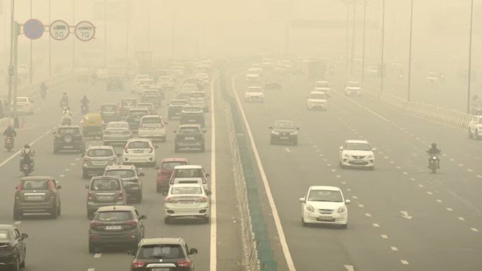 Delhi Pollution: दिल्‍ली में जहरीली हुई हवा, AQI 400 पार; 2-3 दिन राहत के आसार नहीं