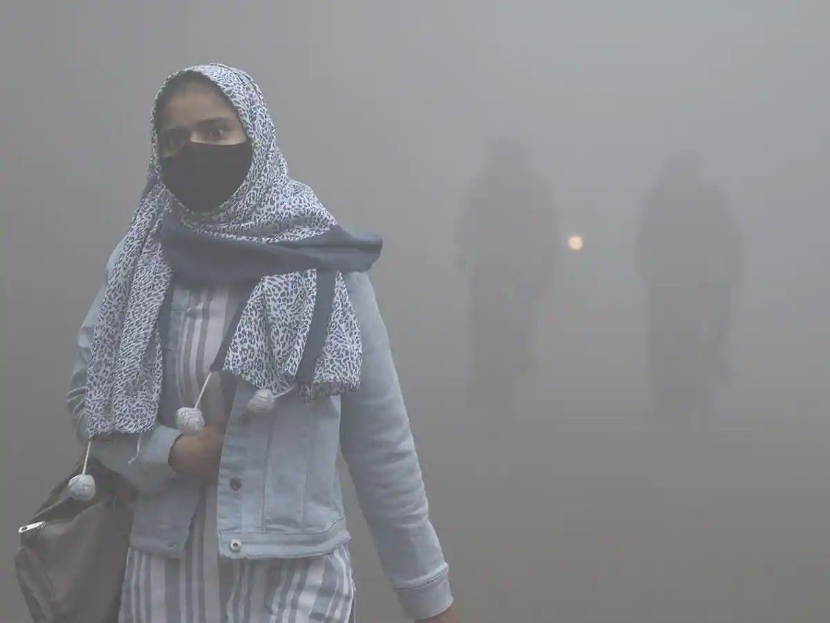 Delhi Polution : प्रदूषण के बीच दिल्ली-NCR में नई बीमारी‘वॉकिंग निमोनिया’ से दिल्लीवालों को टेंशन 