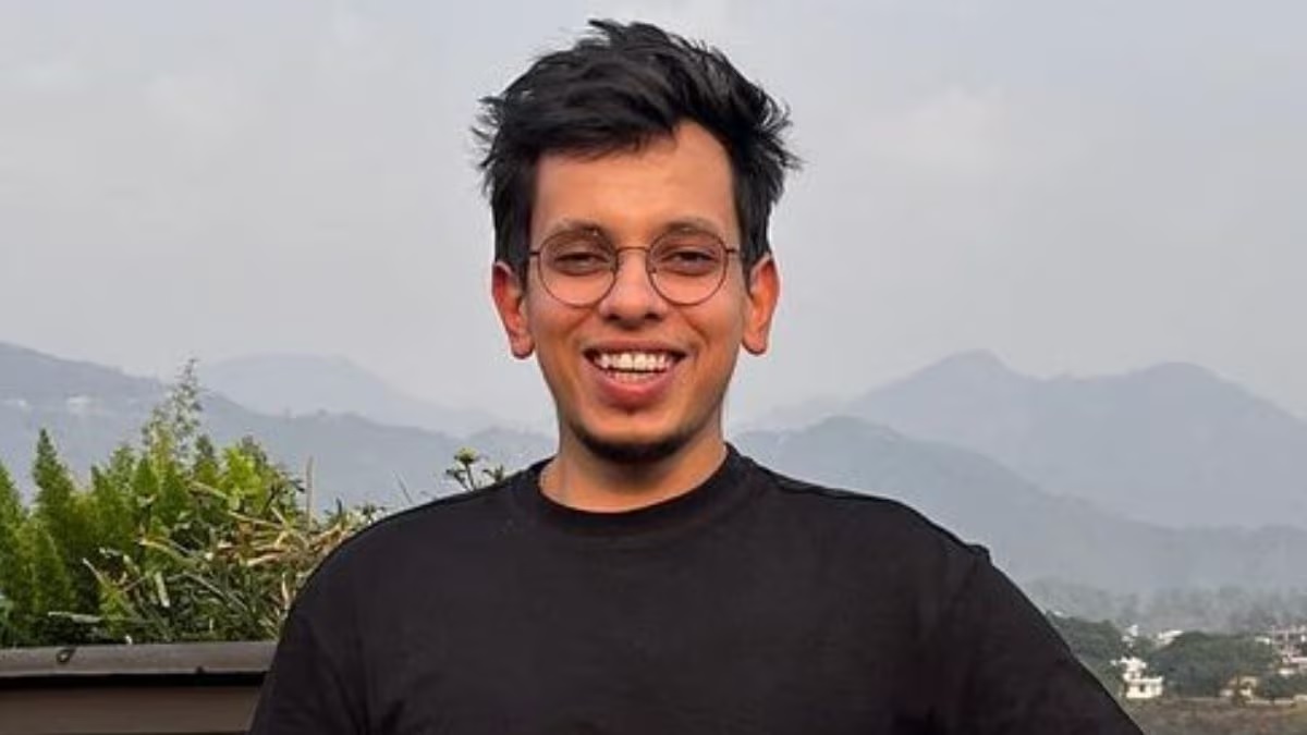 CG News: IIT Bhilai में अश्लीलता परोसने वाले Comedian Yash Rathi के खिलाफ दर्ज हुई FIR