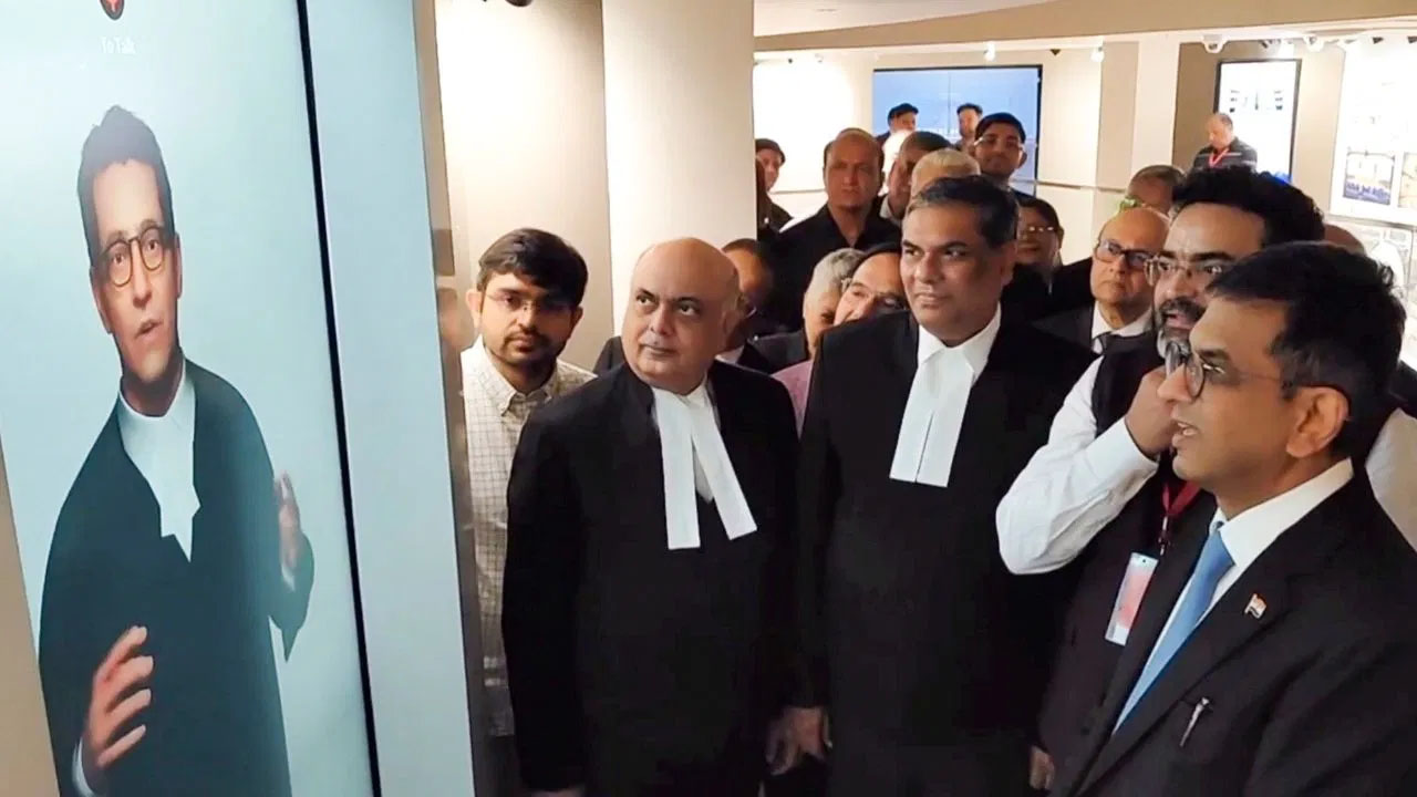 CJI चंद्रचूड़ ने AI वकील से की बात, पूछा- क्या भारत में मौत की सजा संवैधानिक है? मिला ये जवाब