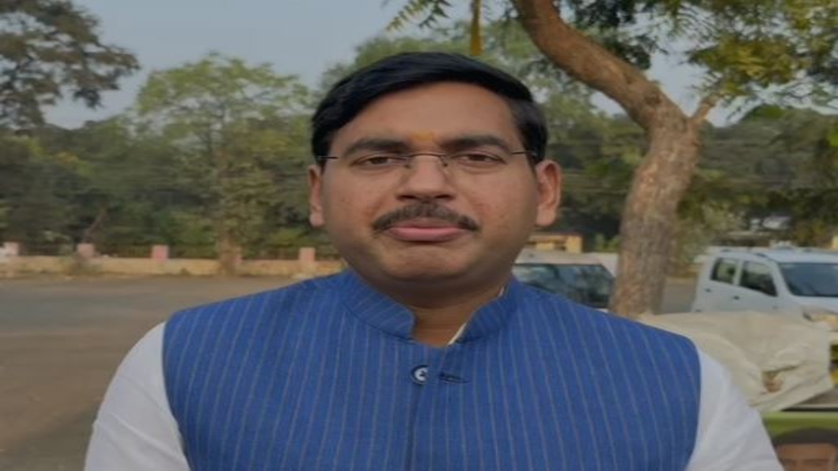 ‘यह जीतू पटवारी नहीं कांग्रेस के आंसू हैं’, आशीष अग्रवाल बोले- बड़े नेताओं ने ठिकाने लगाने में कोई कसर नहीं छोड़ी  