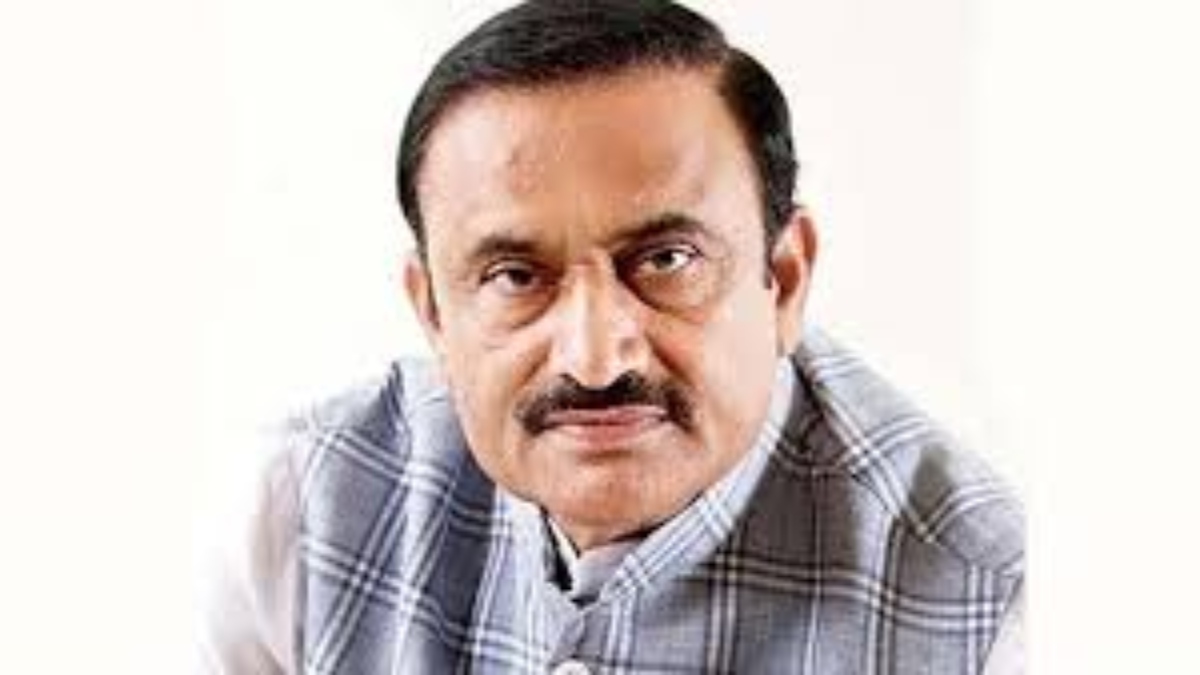 MP के पूर्व गृहमंत्री पर पुलिस रख रही है नजर! भूपेंद्र सिंह ने डिप्टी CM के सामने किया खुलासा, कांग्रेस ने साधा निशाना