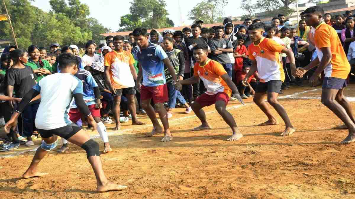 अबूझमाड़ इलाके में दिख रहा बस्तर ओलंपिक का उत्साह, पारंपरिक खेलों और खिलाड़ियों को मिल रहा प्रोत्साहन