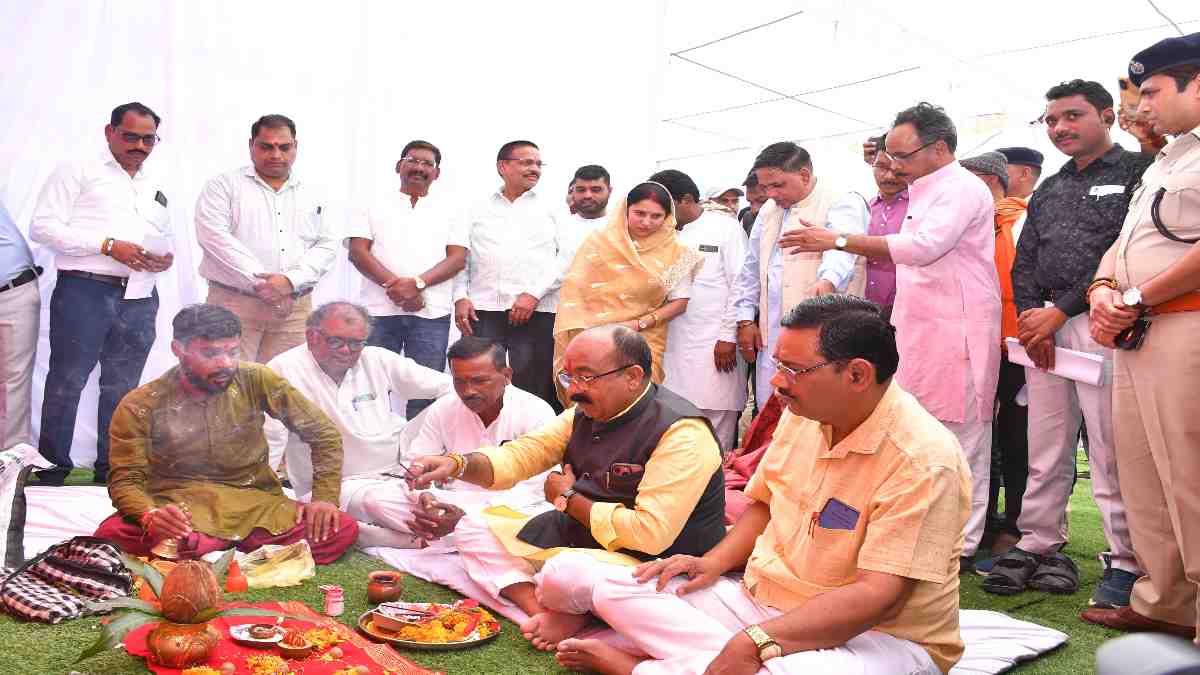 डिप्टी सीएम ने लोरमी को दी करोड़ों की सौगात : बिरसा मुंडा की जयंती पर अरुण साव ने किया विकास कार्यों का भूमिपूजन और लोकार्पण, खुड़िया में 500 से ज्यादा आवास स्वीकृत