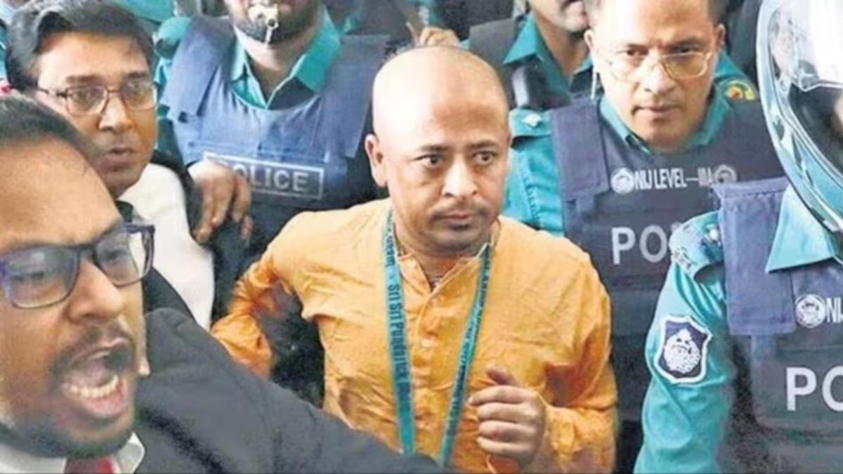 Bangladesh:  ISKON प्रमुख चिन्मय कृष्ण की बढ़ी परेशानी, दास समेत 17 लोगों के बैंक खाते फ्रीज, ट्रांजेक्शन की होगी जांच