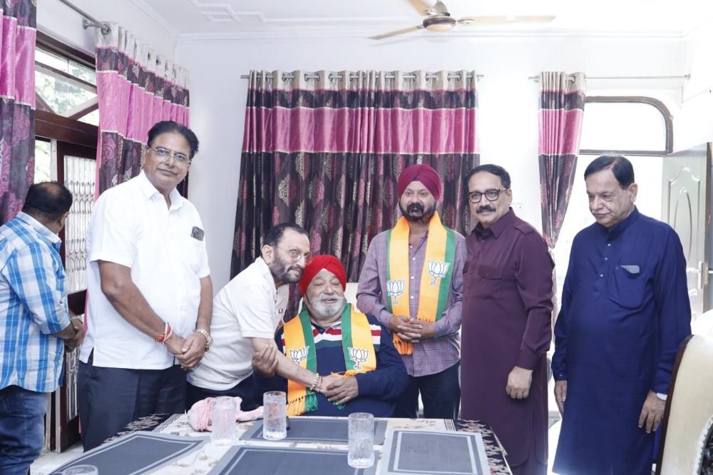 दिल्ली चुनाव से पहले AAP को बड़ा झटका, पूर्व मंत्री हरशरण सिंह बल्ली BJP में शामिल- Harsharan Singh Balli