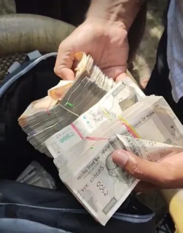हैदराबाद से चुराए गए 20 लाख रुपये बालासोर में मिले गड़े हुए
