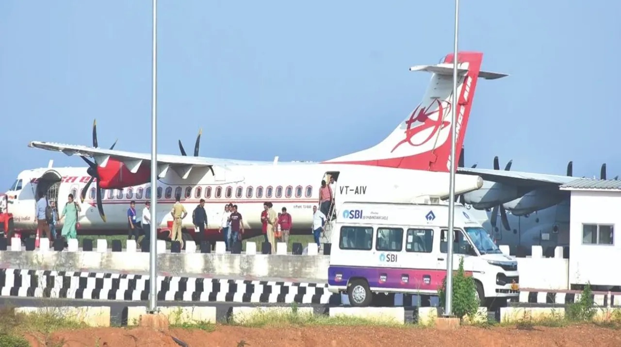 राउरकेला-भुवनेश्वर उड़ानें बार-बार रद्द, यात्रीगण परेशान