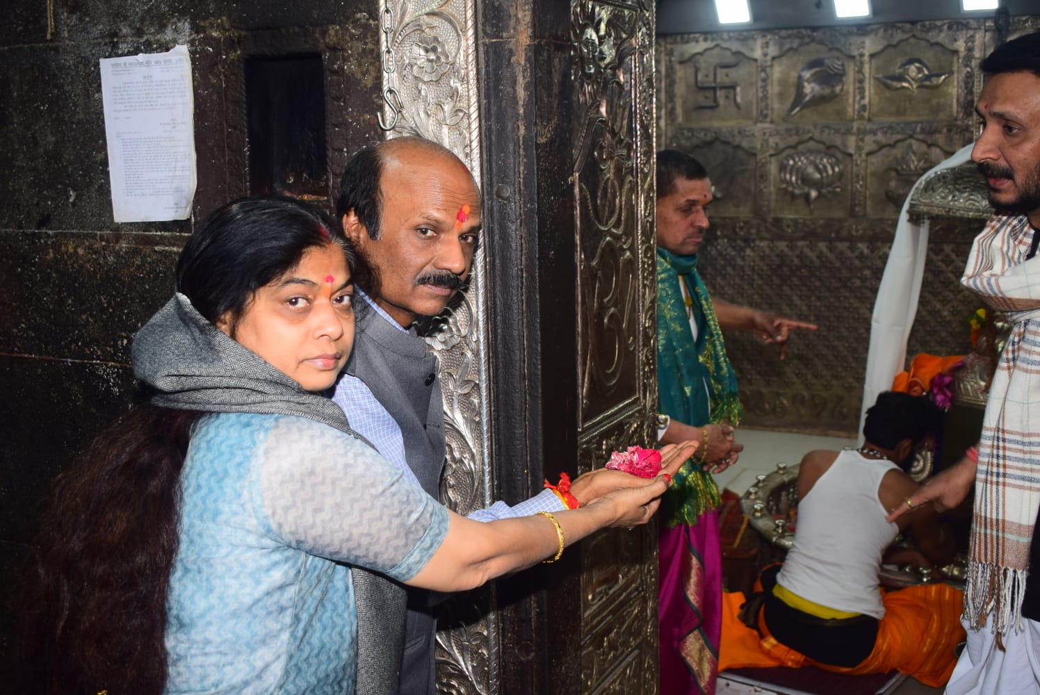 महाकालेश्वर मंदिर पहुंचे MP के नए DGP कैलाश मकवाना, बाबा महाकाल के किए दर्शन