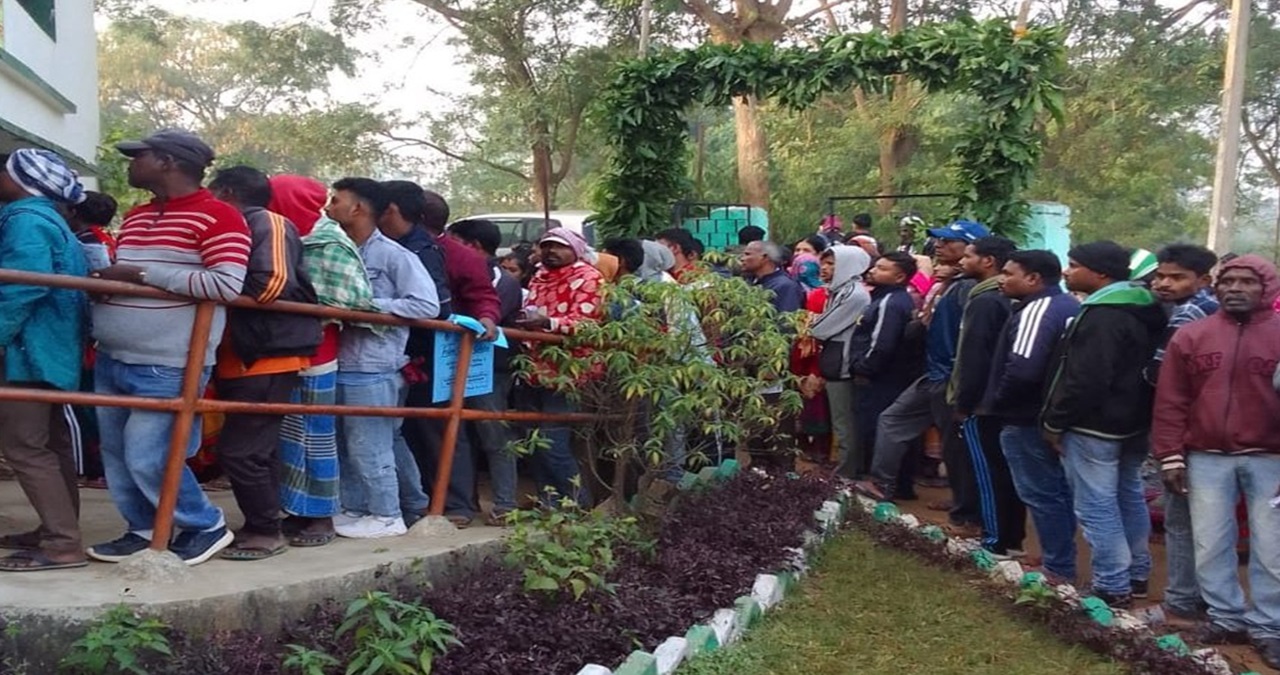 Jharkhand Election Voting Percentage: झारखंड में सुबह 9 बजे तक 13.04% मतदान, सिमडेगा के मतदाताओं ने दिखाया सबसे अधिक उत्साह
