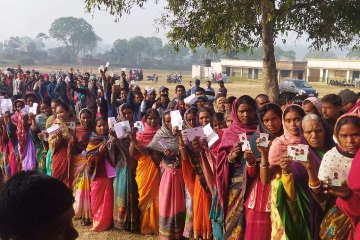 Jharkhand Elections 2024 LIVE: झारखंड की सभी 38 सीटों पर सुबह 11 बजे तक 31.37% मतदान