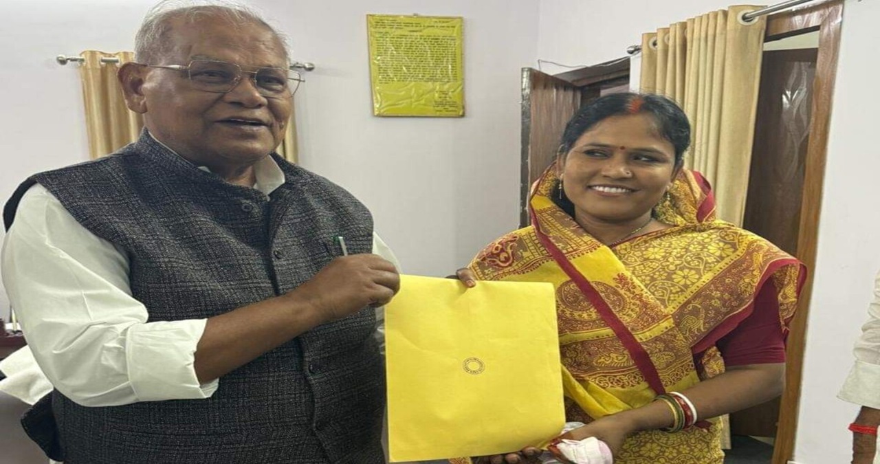 Bihar BY Election Result: बिहार उपचुनाव में दिग्गज नेताओं के बेटे-बहू पीछे, रामगढ़ और इमामगंज का परिणाम होगा अहम