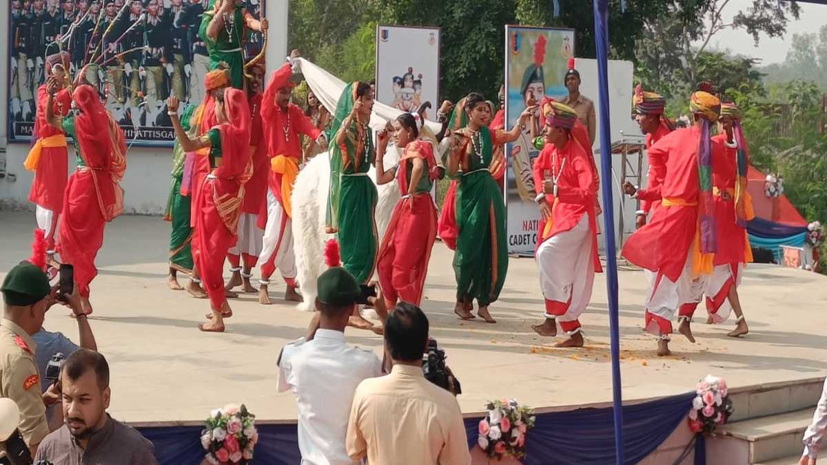 NCC का 76वां स्थापना दिवस: राजधानी में भारत माता की मूर्ति पर माल्यार्पण कर ली सलामी, शिक्षा मंत्री उदय प्रताप मौजूद