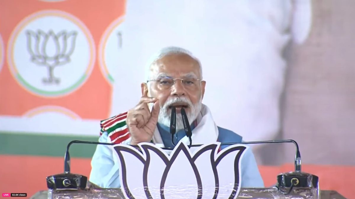 PM Modi: झारखंड में पीएम मोदी की हुंकार, कहा- ‘एक हैं तो सेफ हैं’, JMM-कांग्रेस लोगों के यहां से निकल रहे नोटों के पहाड़