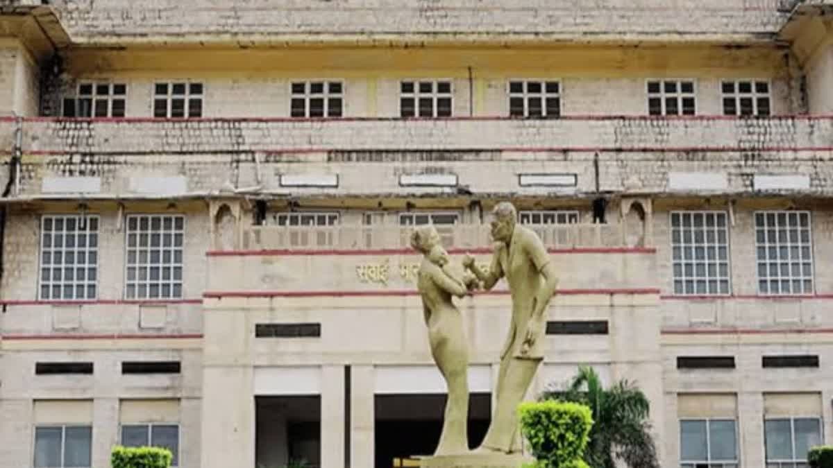 Rajasthan News: दिवाली पर पटाखों से 7 लोग घायल, इलाज के लिए SMS अस्पताल में भर्ती
