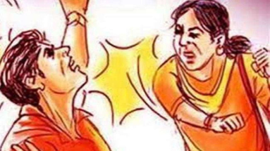 Bihar News: सहरसा में युवक ने बेंच चोरी कर 150 रुपए में बेचा, लोगों ने पेड़ से बांधकर पीटा