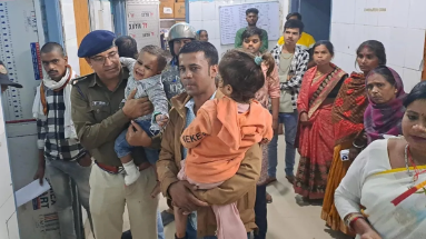 Bihar News: वैशाली के एसपी ने अपनी एस्कॉर्ट गाड़ी से घायलों को भेजा अस्पताल, फिर…