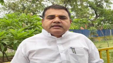 Bihar News: राजद प्रवक्ता ने नीतीश सरकार पर जमकर साधा निशाना, बोले- ‘अस्पताल के अधीक्षक को संरक्षण देना चाहती है सरकार’