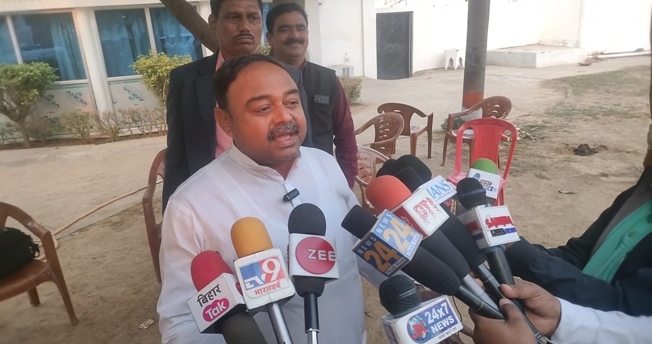 ‘तेजस्वी यादव पूरे खानदान की पगड़ी उतार कर जनता के बीच रख दें, तब भी सत्ता नहीं मिलेगी’, मंत्री ने दिया रामगढ़ का उदाहरण