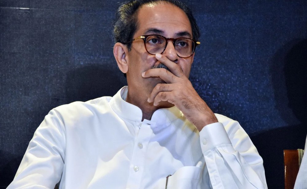 ‘उद्धव ठाकरे रात के अंधेरे में देश छोड़कर भाग सकते हैं…,’ करारी हार के बाद सदमें में ठाकरे, इस शिवसेना नेता के दावे से महाराष्ट्र की राजनीति में मचा हड़कंप