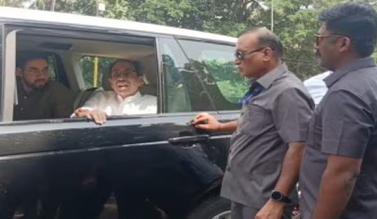 उद्धव ठाकरे के पीछे पड़ा चुनाव आयोग… हेलीकॉप्टर-बैग की जांच के बाद अब रोका काफिला, जानें कब और कहां हुआ वाकया
