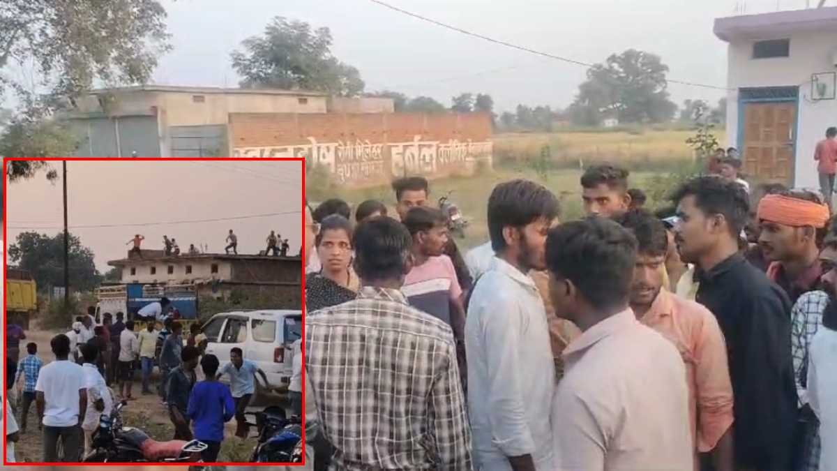 रेत कंपनी और ग्रामीणों में जमकर बवालः मारपीट के बाद ग्रामीणों ने कार को लगा दी आग, पुलिस ने संभाला मोर्चा, इलाका छावनी में तब्दील