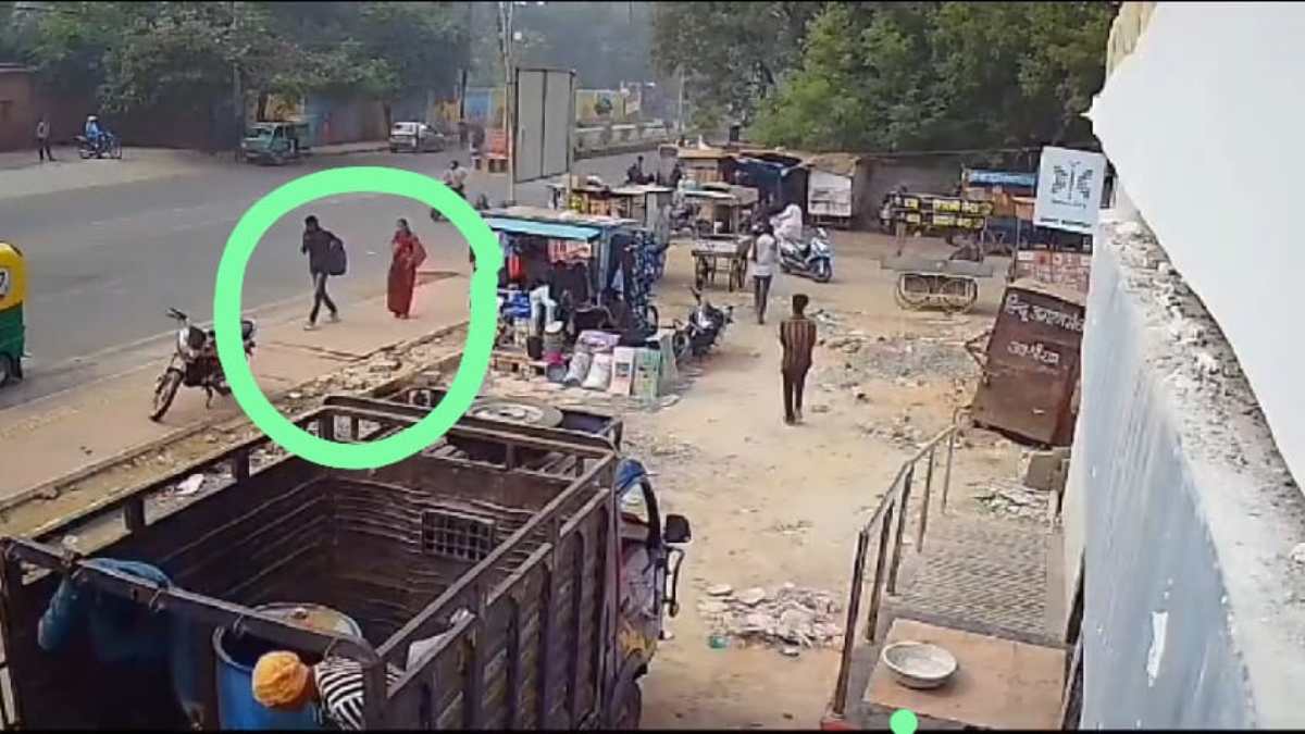 नकली नोटों की गड्डियां दिखाकर महिला से उतरवाए जेवरात, फिर बातों में उलझा कर हुए फरार, जांच में जुटी पुलिस