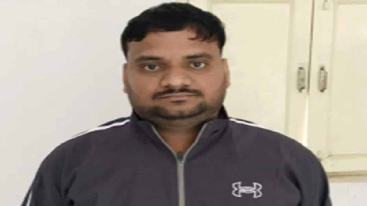 30 हजार का इनामी आरोपी गिरफ्तारः 50 लाख के लेनदेन को लेकर कारोबारी को उतारा था मौत के घाट, एक आरोपी की तलाश जारी